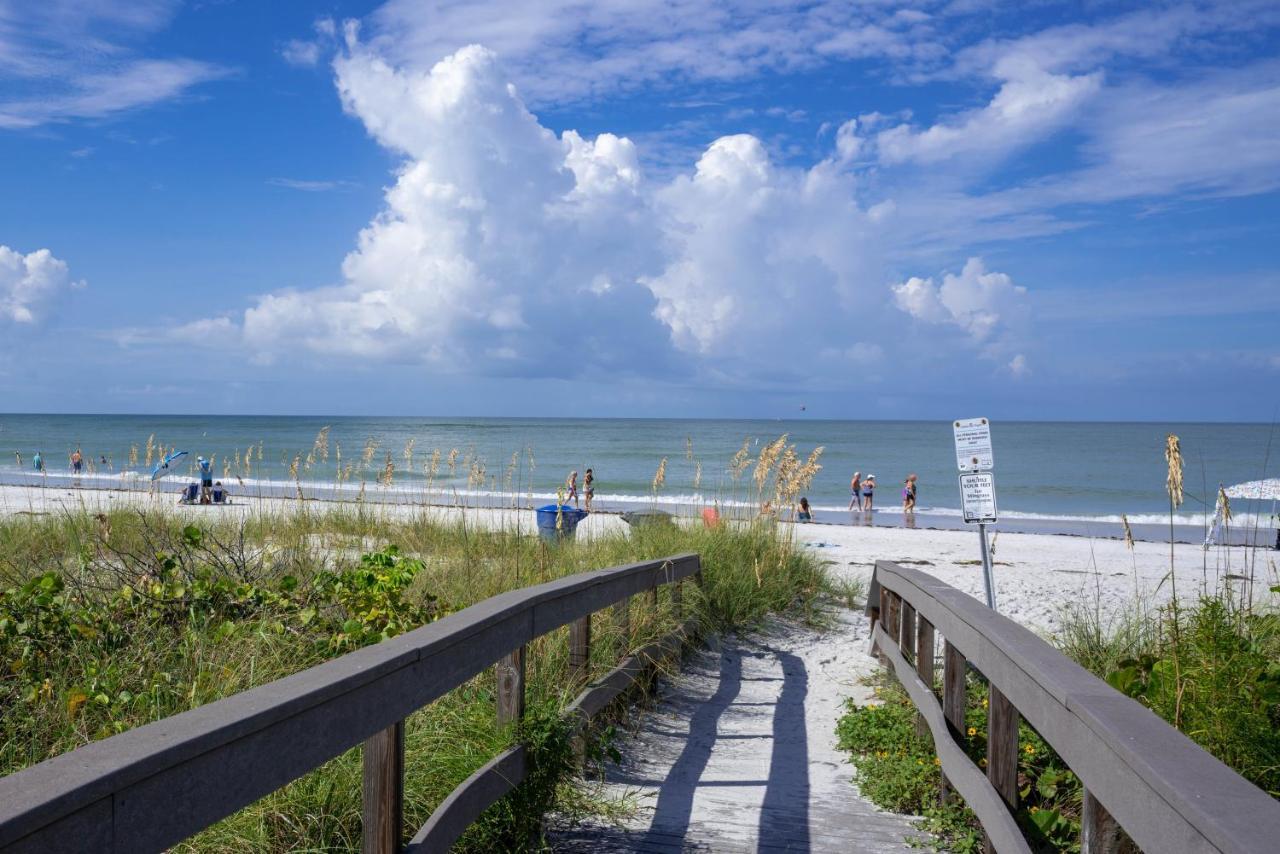 Silver Sands St. Pete Beach Exterior photo